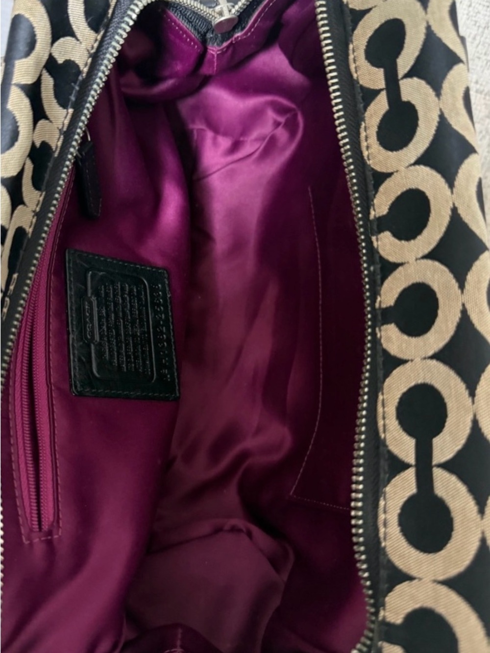 Coach Black & Beige Madison Madeline east/west satchel! Like new condition - Picture 8 of 14